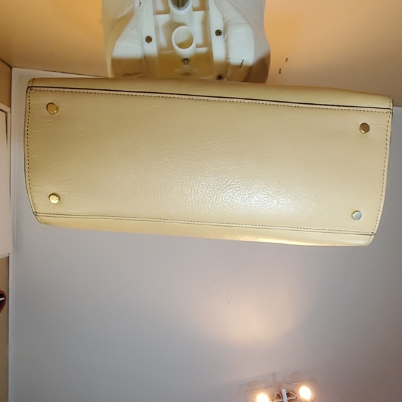 Kate Spade Saturday Tan Leather Shoulder Bag - Picture 2 of 8